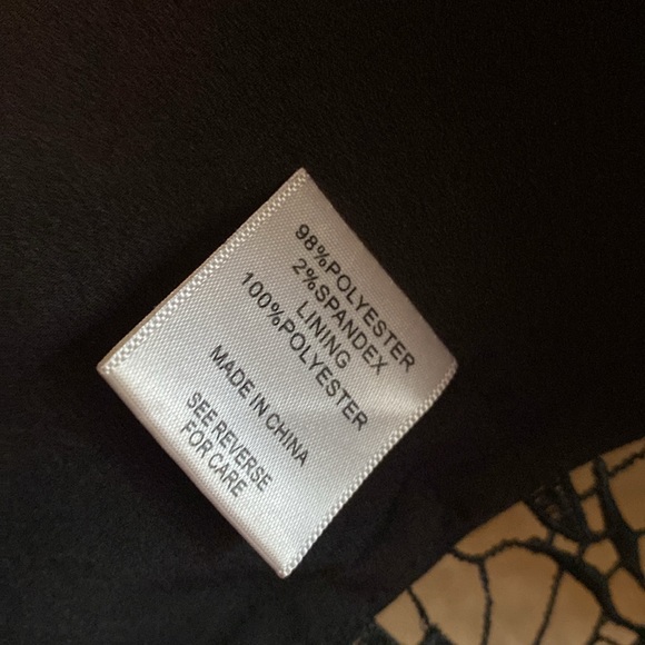 Lucy Paris Black Sleeveless Lace Hem Top - Picture 5 of 5